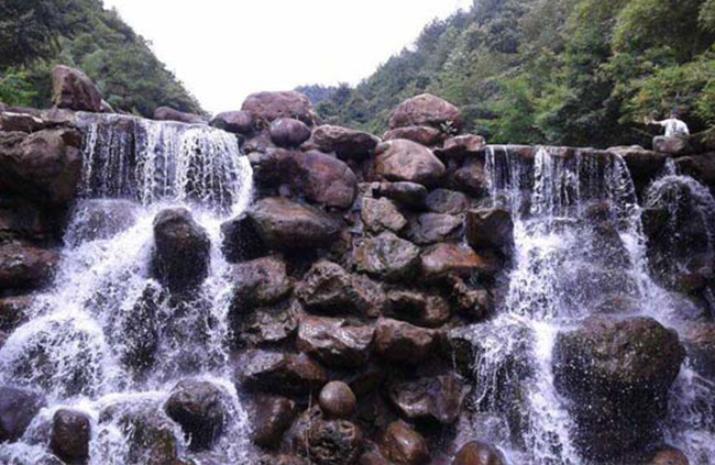 探险琴溪山谷